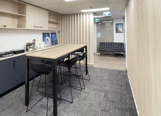 10 Person Private Office