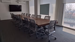 60 Person Coworking Desk