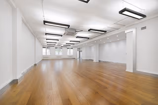 31 Person Private Office