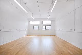 13 Person Private Office