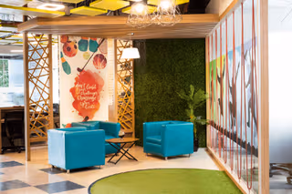 400 Person Private Office