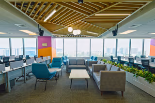 500 Person Private Office