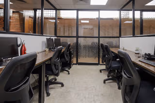 4 Person Coworking Desk