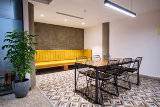 5 Person Coworking Desk