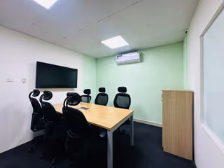 8 Person Coworking Desk