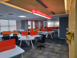 4 Person Coworking Desk