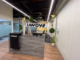 4 Person Coworking Desk