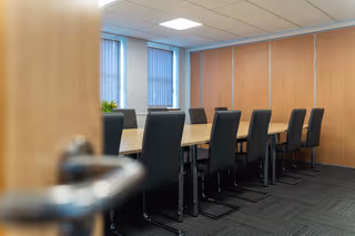 10 Person Private Office