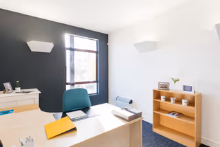 7 Person Private Office