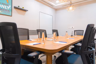 4 Person Coworking Desk