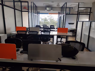 5 Person Coworking Desk