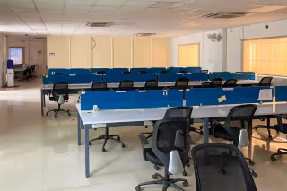 5 Person Coworking Desk