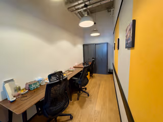 3 Person Private Office