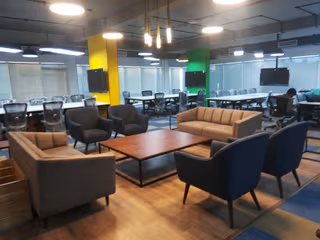 400 Person Private Office