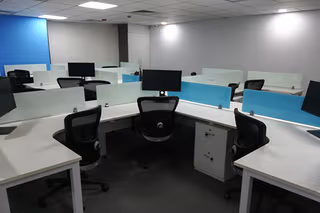 500 Person Private Office