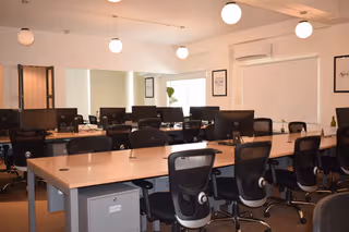 1 Person Coworking Desk
