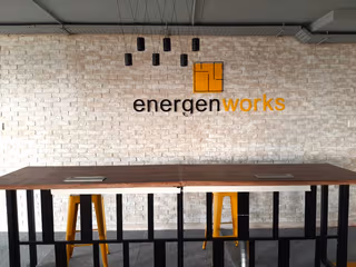 4 Person Coworking Desk