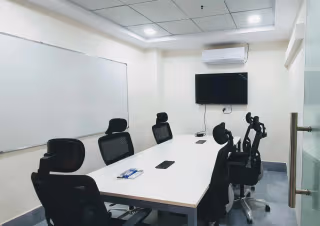4 Person Coworking Desk