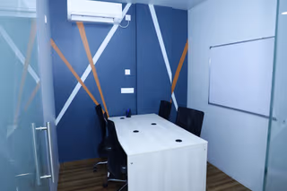 4 Person Coworking Desk