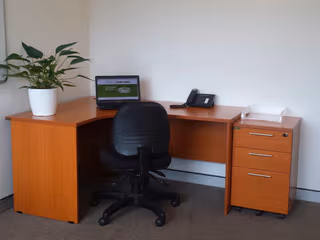 4 Person Private Office
