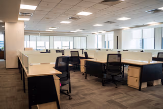 400 Person Private Office