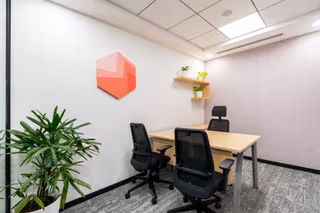 100 Person Private Office