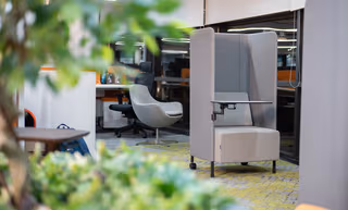 27 Person Private Office