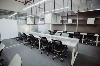 5 Person Coworking Desk