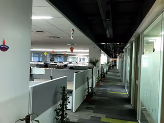 100 Person Private Office