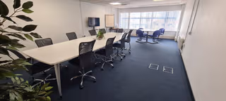 4 Person Private Office