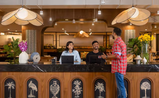 4 Person Coworking Desk