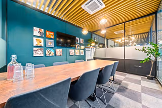 1 Person Coworking Desk