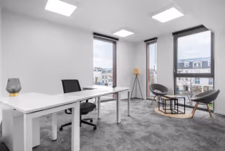 4 Person Private Office