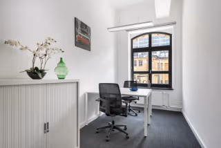 3 Person Private Office