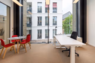 1 Person Private Office