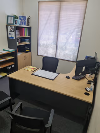 4 Person Private Office