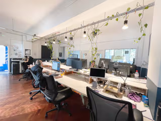 1 Person Coworking Desk