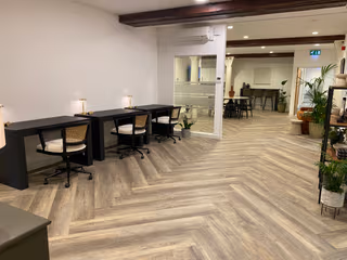 10 Person Private Office