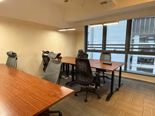 4 Person Private Office