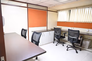 5 Person Coworking Desk