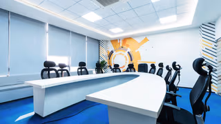 4 Person Coworking Desk