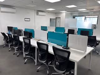 4 Person Coworking Desk