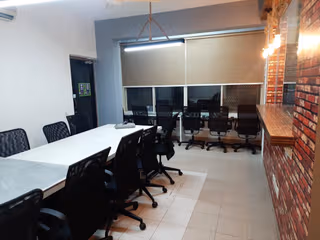 1 Person Coworking Desk