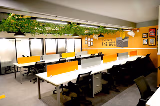 1 Person Coworking Desk