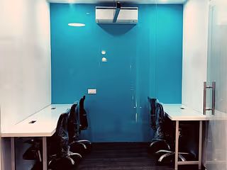100 Person Private Office