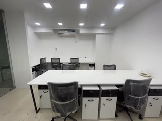 10 Person Coworking Desk