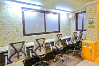 3 Person Coworking Desk