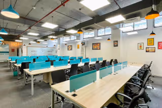 8 Person Coworking Desk