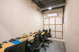 5 Person Coworking Desk