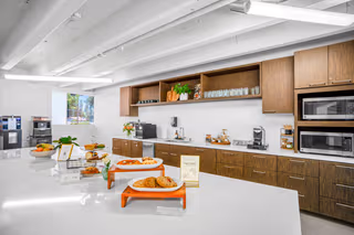 1 Person Shared Office